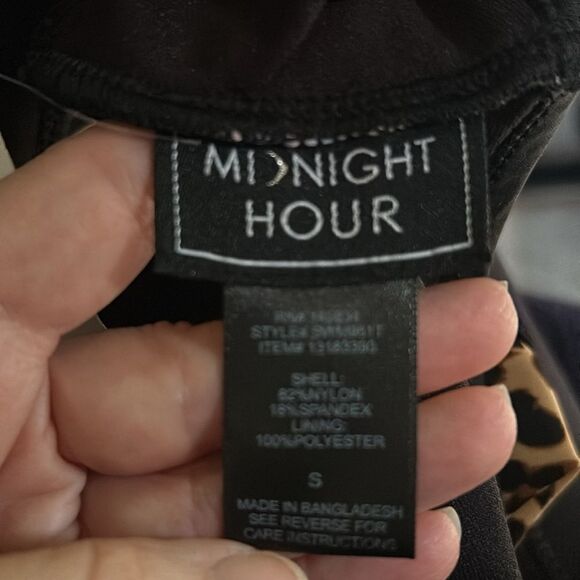 NWT Hot Topic Midnight Hour Leopard Print Swim Top sz S - Picture 4 of 4